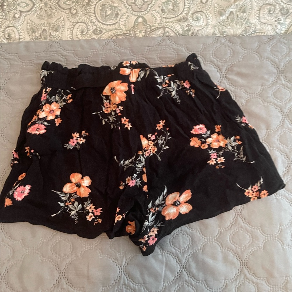 Flower shorts